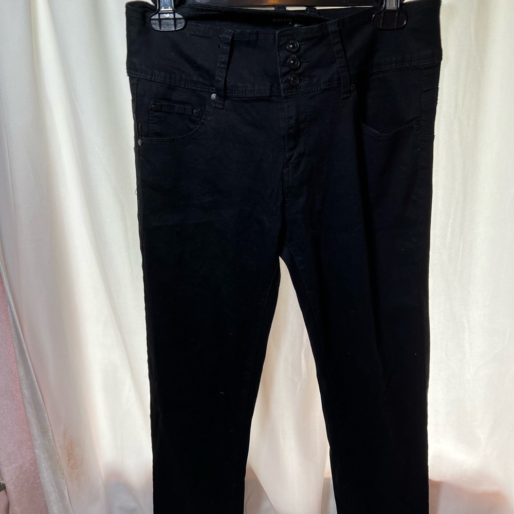 black high-waisted skinny jeans